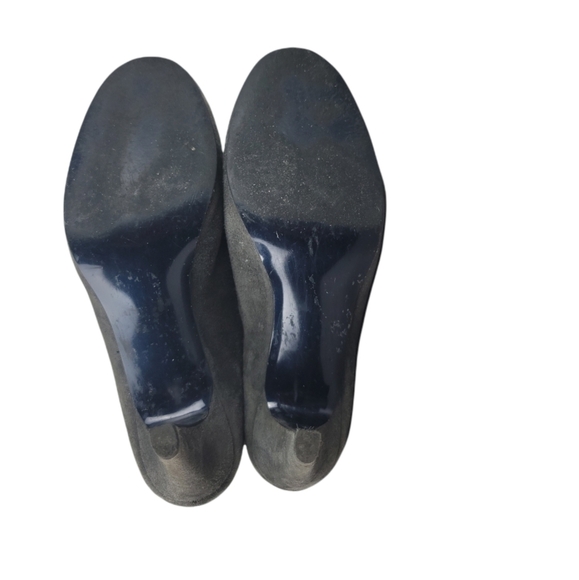 Franco Sarto "EXTREME" Gray Suede Pull-On Ankle Boots - Picture 8 of 8